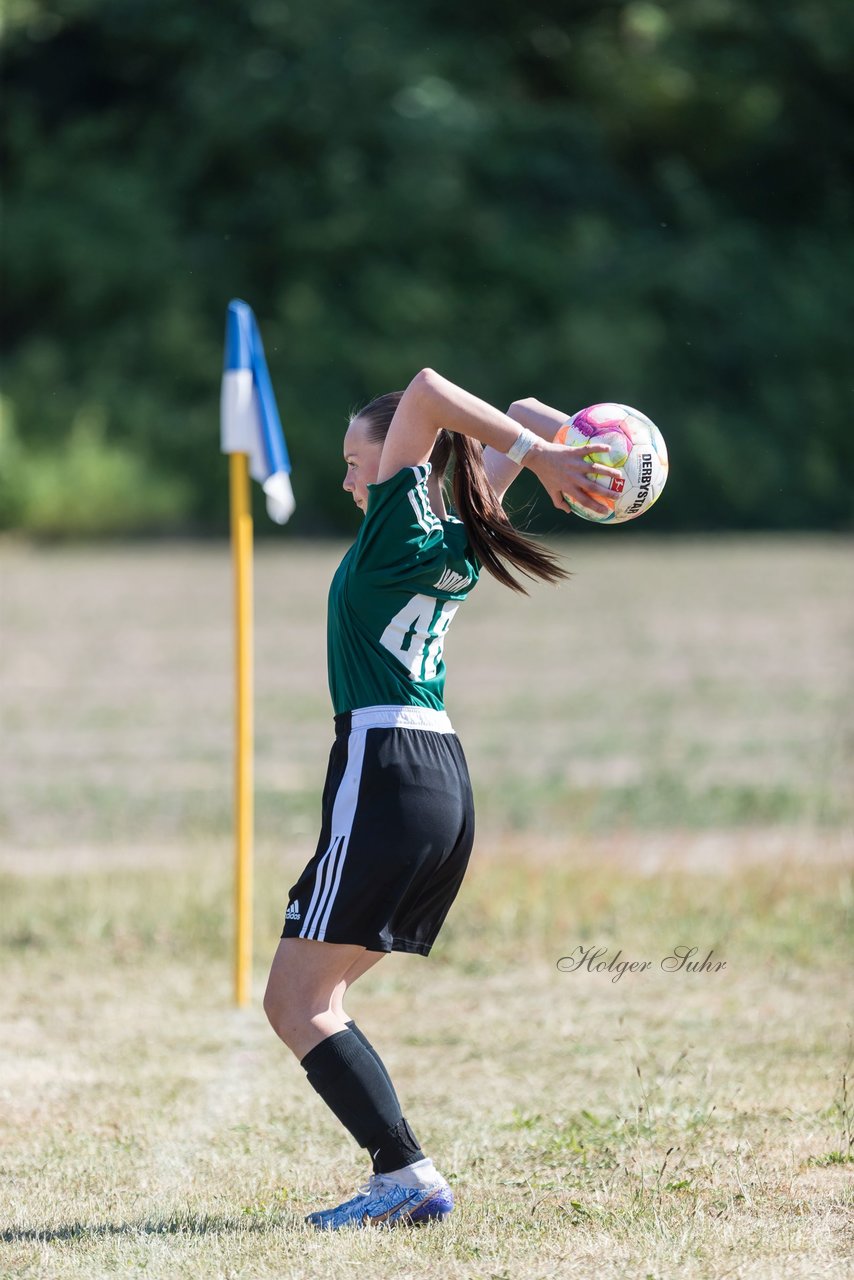 Bild 317 - wBJ TuRa Meldorf/Buesum - JFV Luebeck : Ergebnis: 1:0